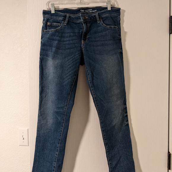 Gap Girlfriend Jeans - Picture 2 of 2